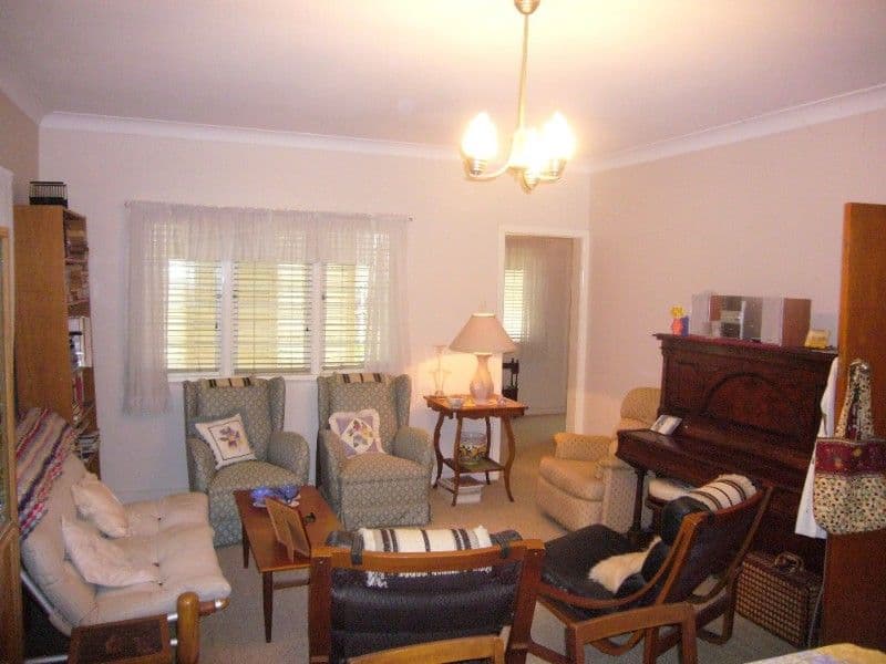 9 Baty Street, ST LUCIA QLD 4067, St Lucia - Thumbnail 3