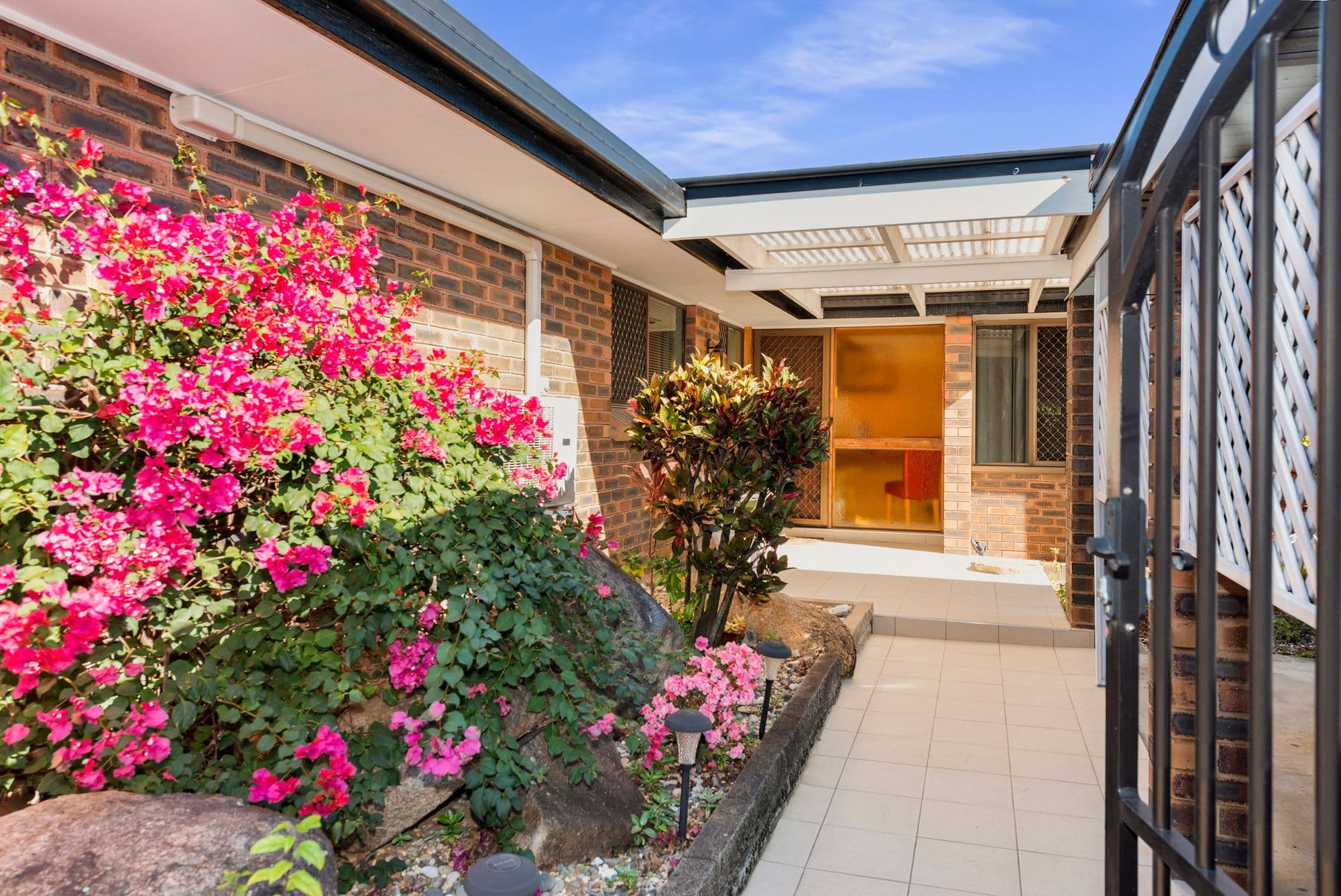 9 Ambrosius Street, Carindale QLD 4152, Carindale - Thumbnail 2