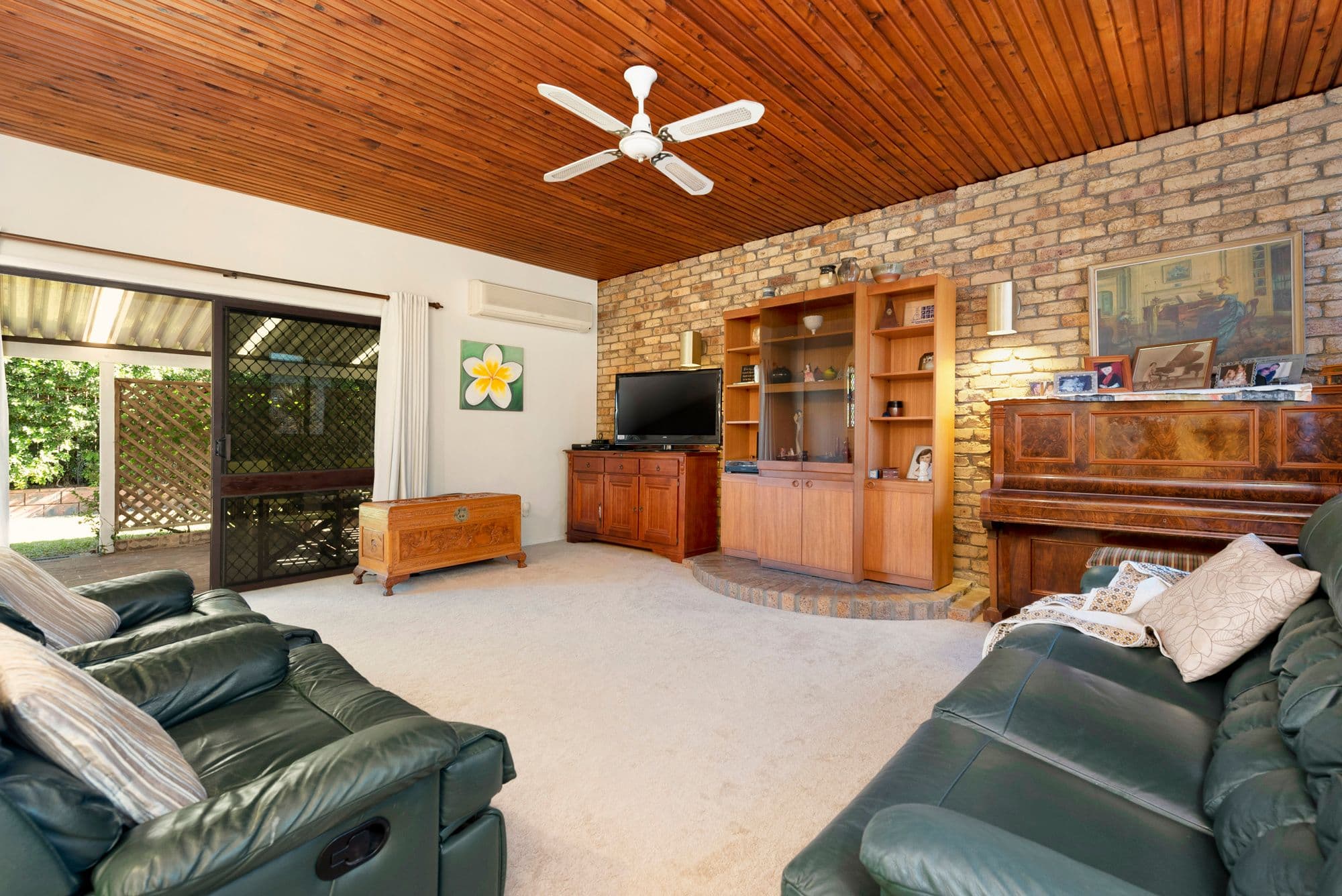 9 Ambrosius Street, Carindale QLD 4152, Carindale - Thumbnail 3