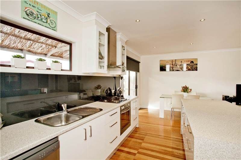 8 Buxton Road, HERNE HILL VIC 3218, Herne Hill - Thumbnail 2