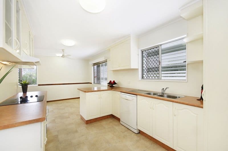 8 Mawai Street, MYSTERTON QLD 4812, Mysterton - Thumbnail 3