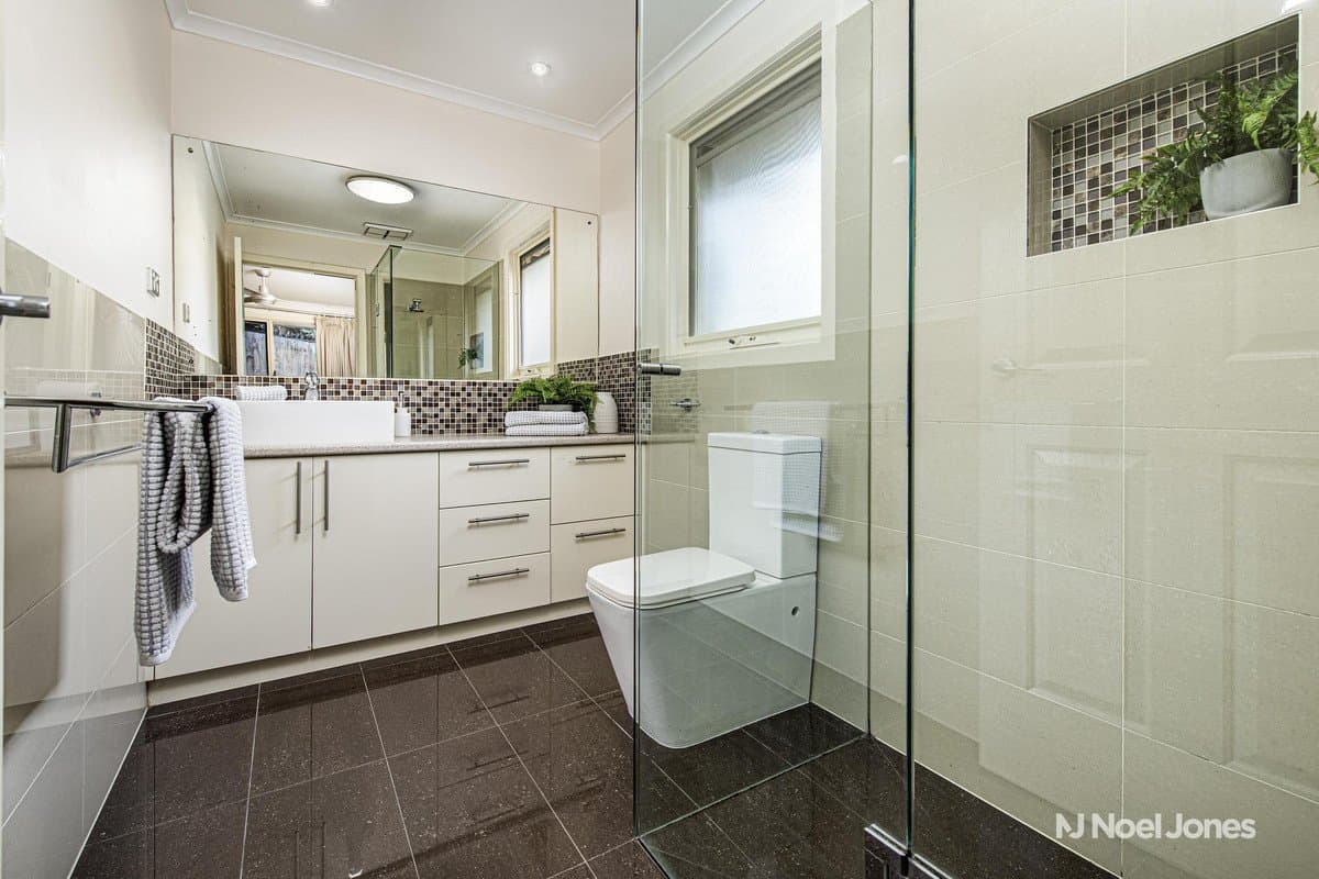 1 Hill Court, Warranwood - Thumbnail 8