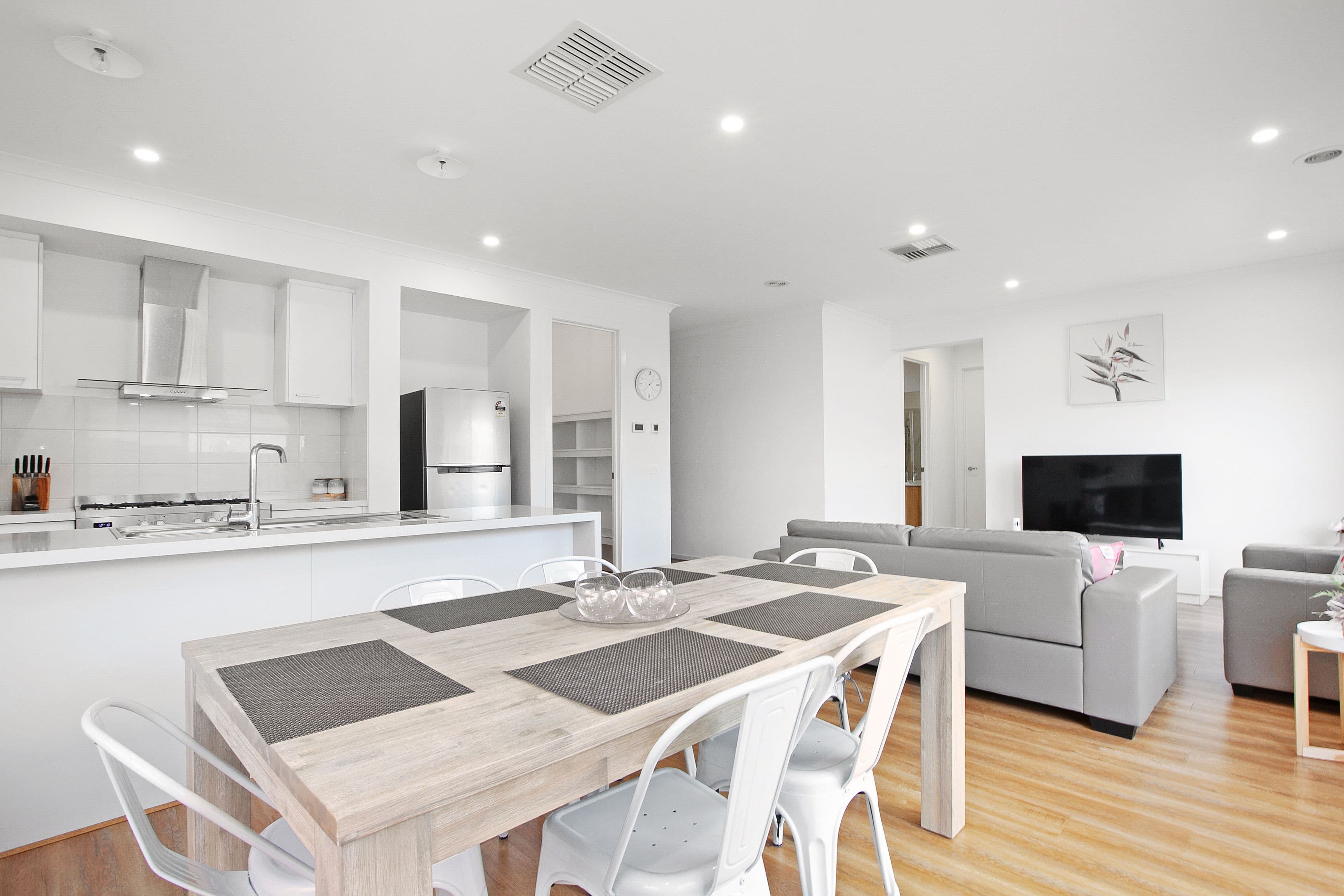 27 Bookham Circuit, Kalkallo VIC 3064, Kalkallo - Thumbnail 4