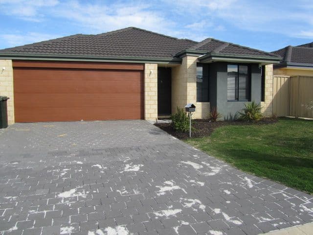 16 Antrim Way, Bertram WA 6167, Bertram - Image 1