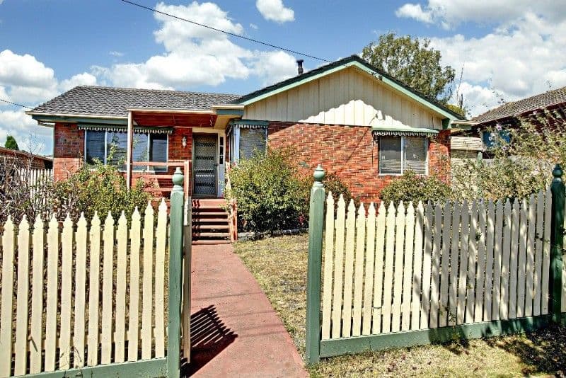 35 Glenn Crescent, BUNDOORA VIC 3083, Bundoora - Image 1
