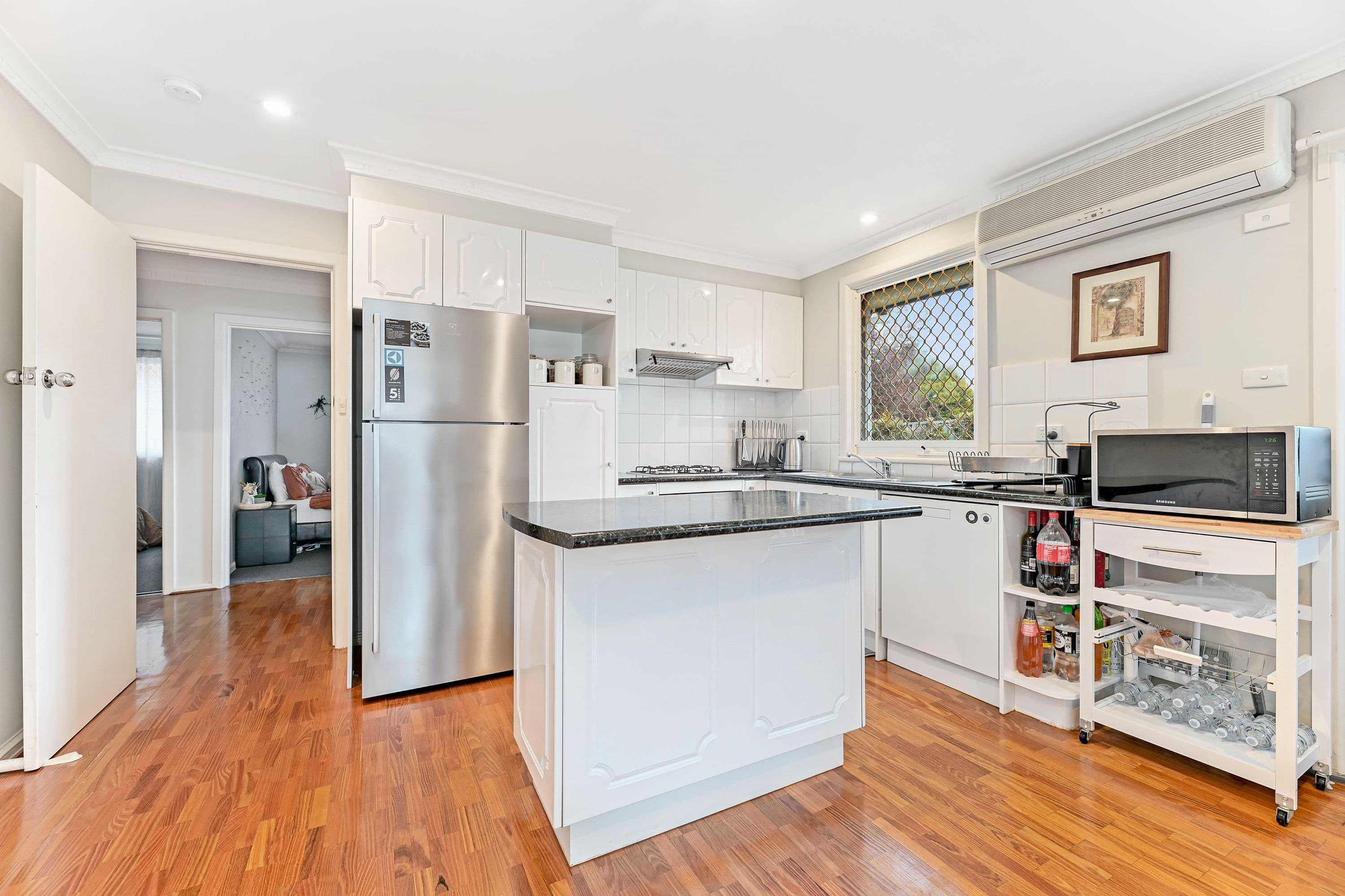30 Bizley Street, Mount Waverley VIC 3149, Mount Waverley - Thumbnail 4
