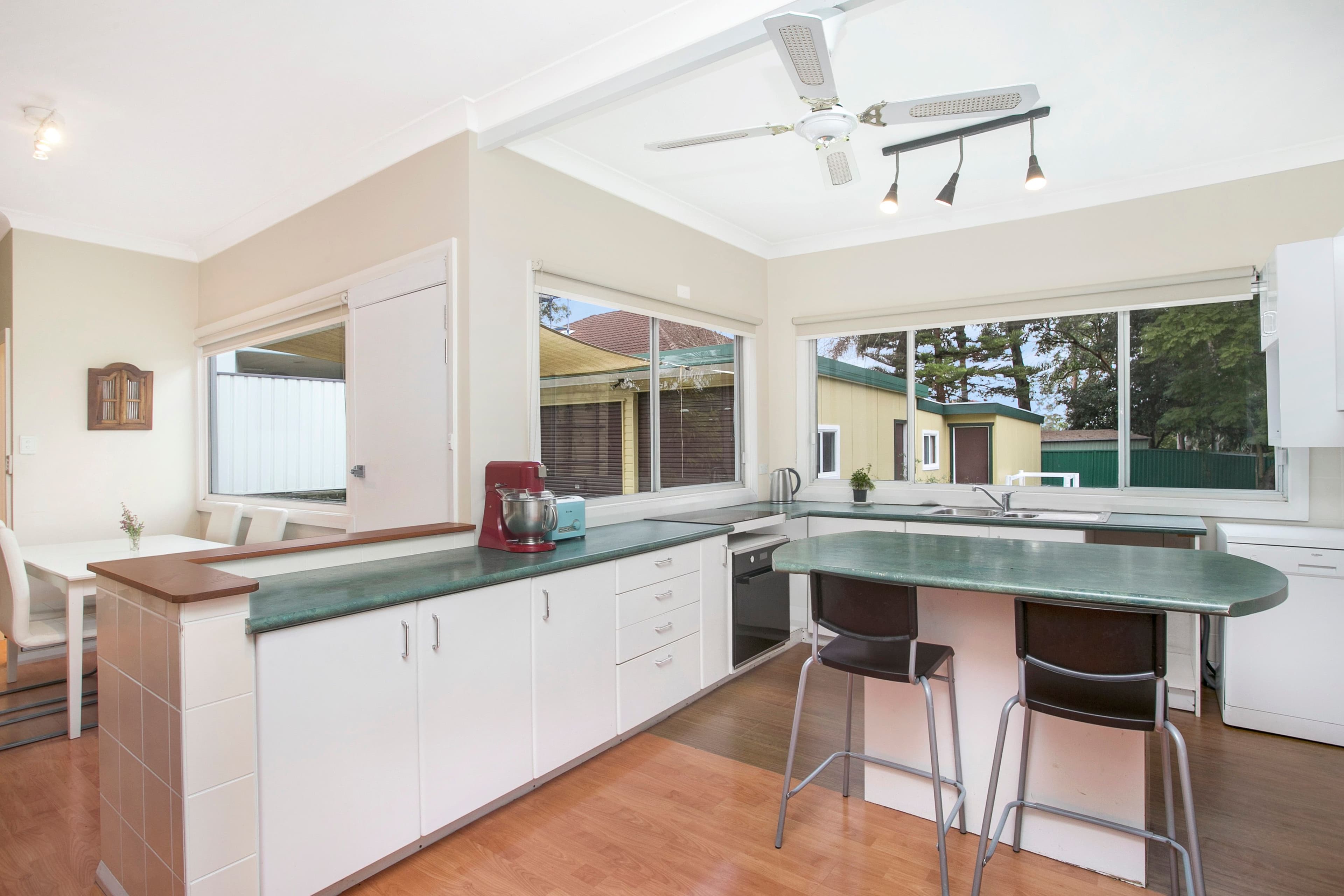 111 Badajoz Road, North Ryde - Thumbnail 2