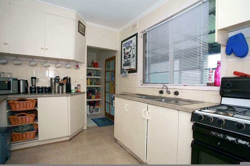 3/5 Hedley Close, Redlynch, QLD, 4870, Redlynch - Thumbnail 4