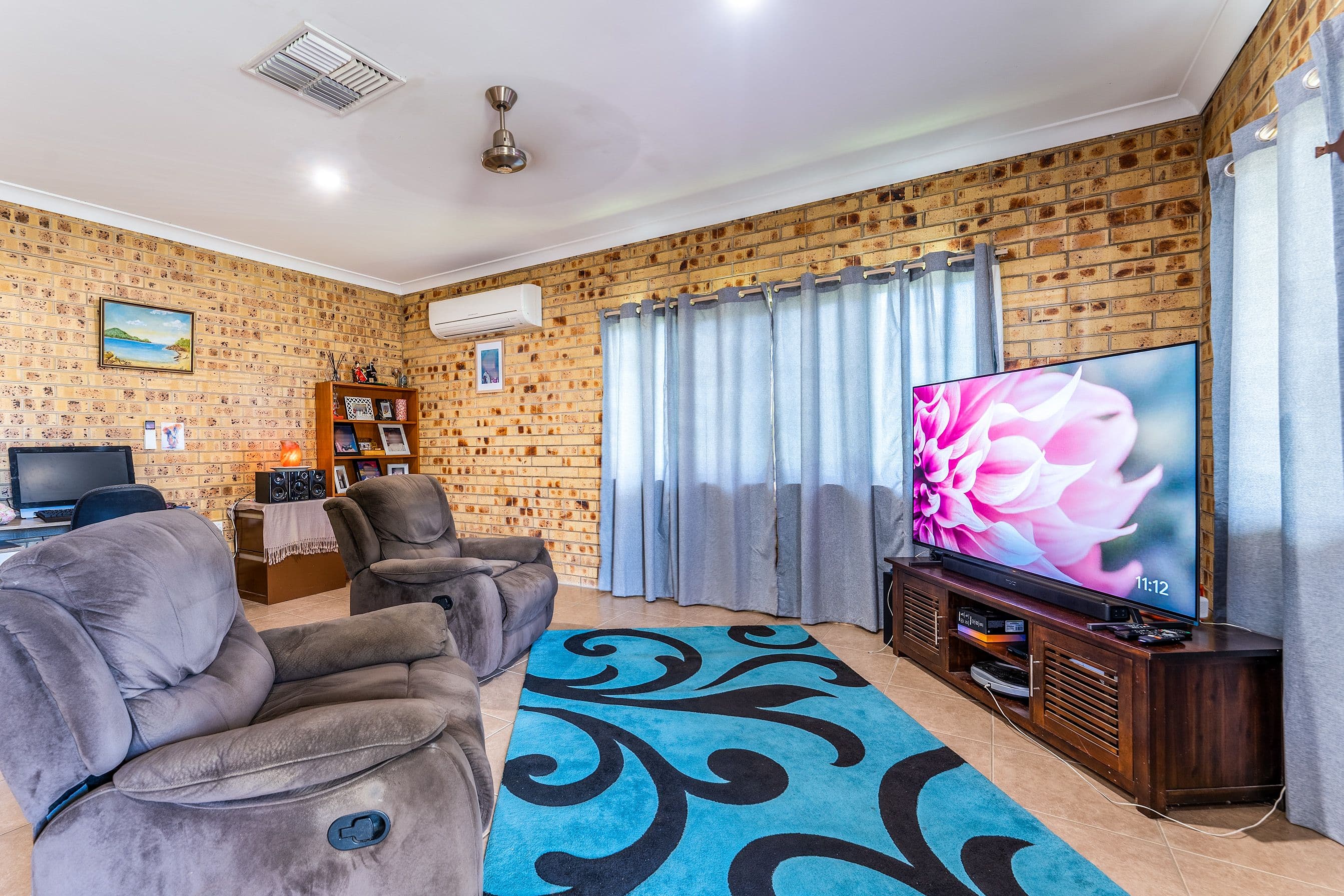 4 Roberts Street, Emerald QLD 4720, Emerald - Thumbnail 3