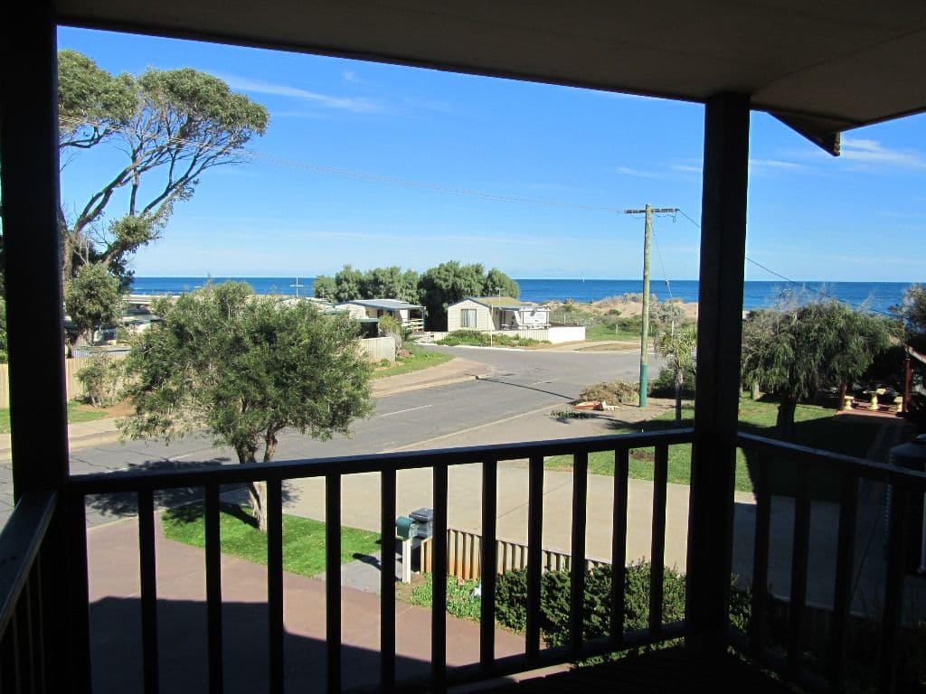 7 Bosley Street, SUNSET BEACH WA 6530, Sunset Beach - Thumbnail 3