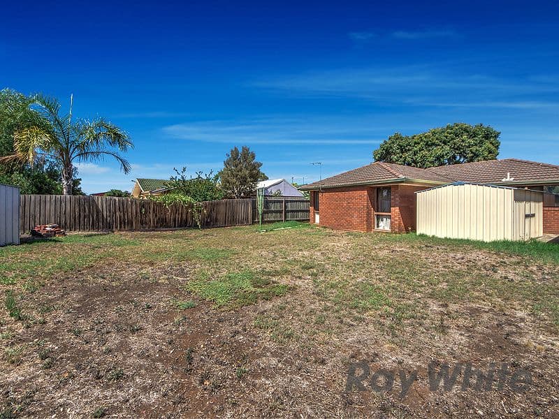 51 James Cook Drive, Melton VIC 3337, Melton West - Thumbnail 5