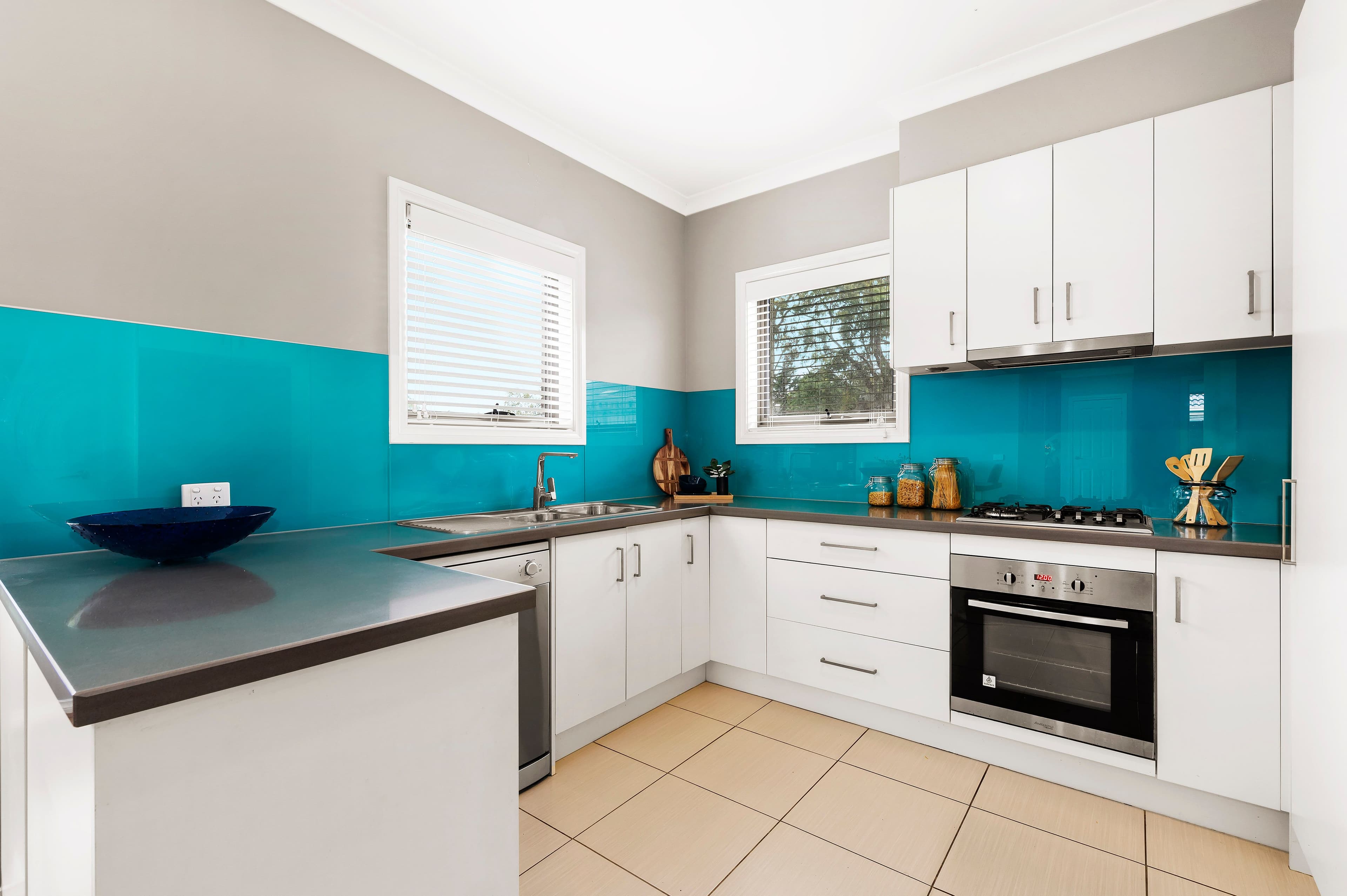 28 Western Road, Boronia VIC 3155, Boronia - Thumbnail 2