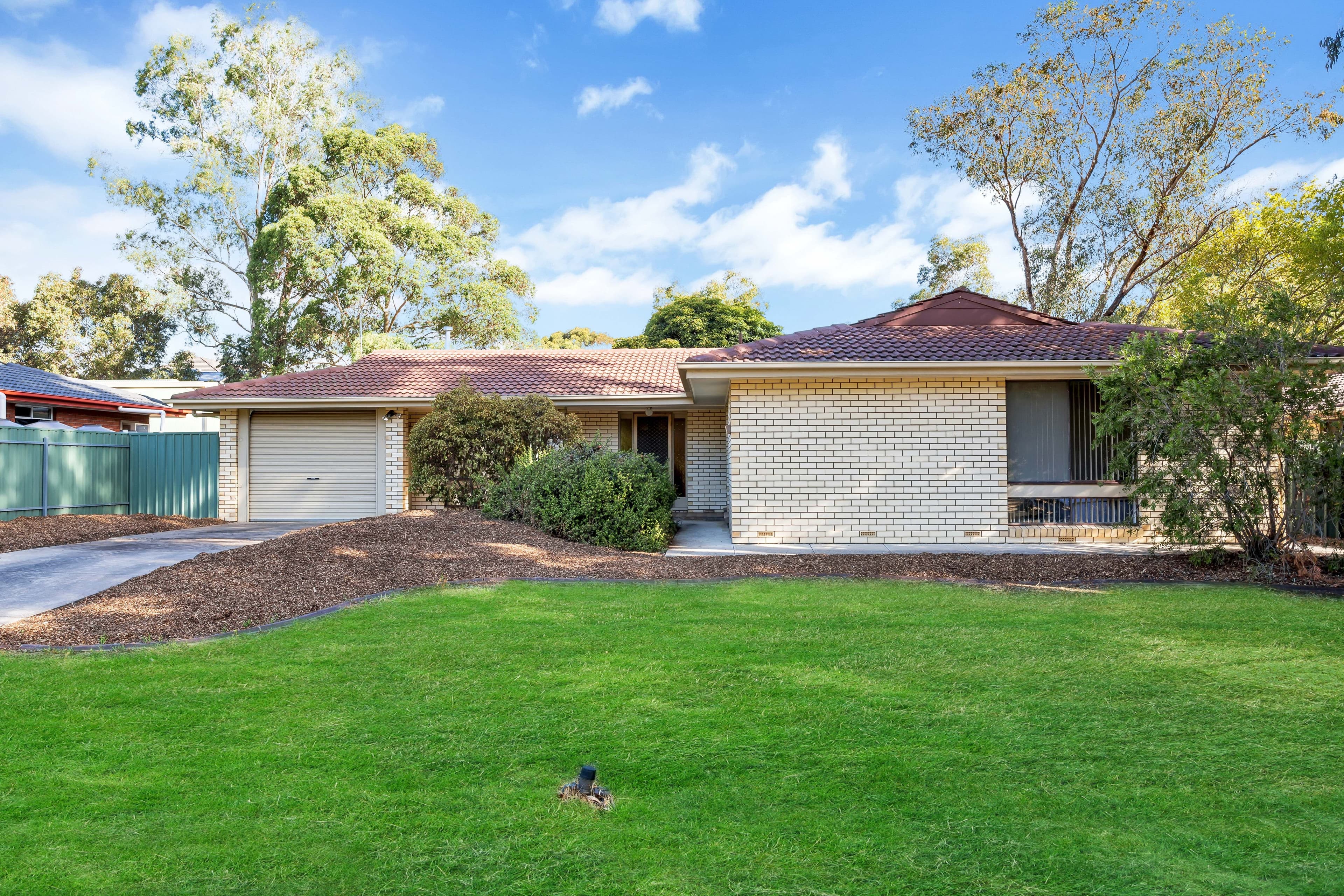 82 Fairlie Drive, Flagstaff Hill SA 5159, Flagstaff Hill - Image 1
