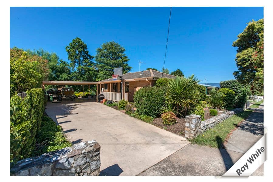 14 Elizabeth Crescent, QUEANBEYAN NSW 2620, Queanbeyan East - Image 1
