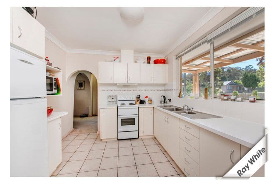 14 Elizabeth Crescent, QUEANBEYAN NSW 2620, Queanbeyan East - Thumbnail 3