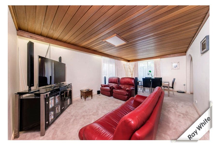 14 Elizabeth Crescent, QUEANBEYAN NSW 2620, Queanbeyan East - Thumbnail 6