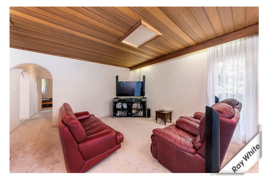 14 Elizabeth Crescent, QUEANBEYAN NSW 2620, Queanbeyan East - Thumbnail 7