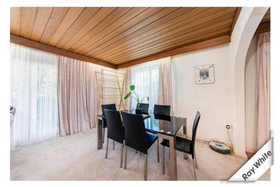 14 Elizabeth Crescent, QUEANBEYAN NSW 2620, Queanbeyan East - Thumbnail 8
