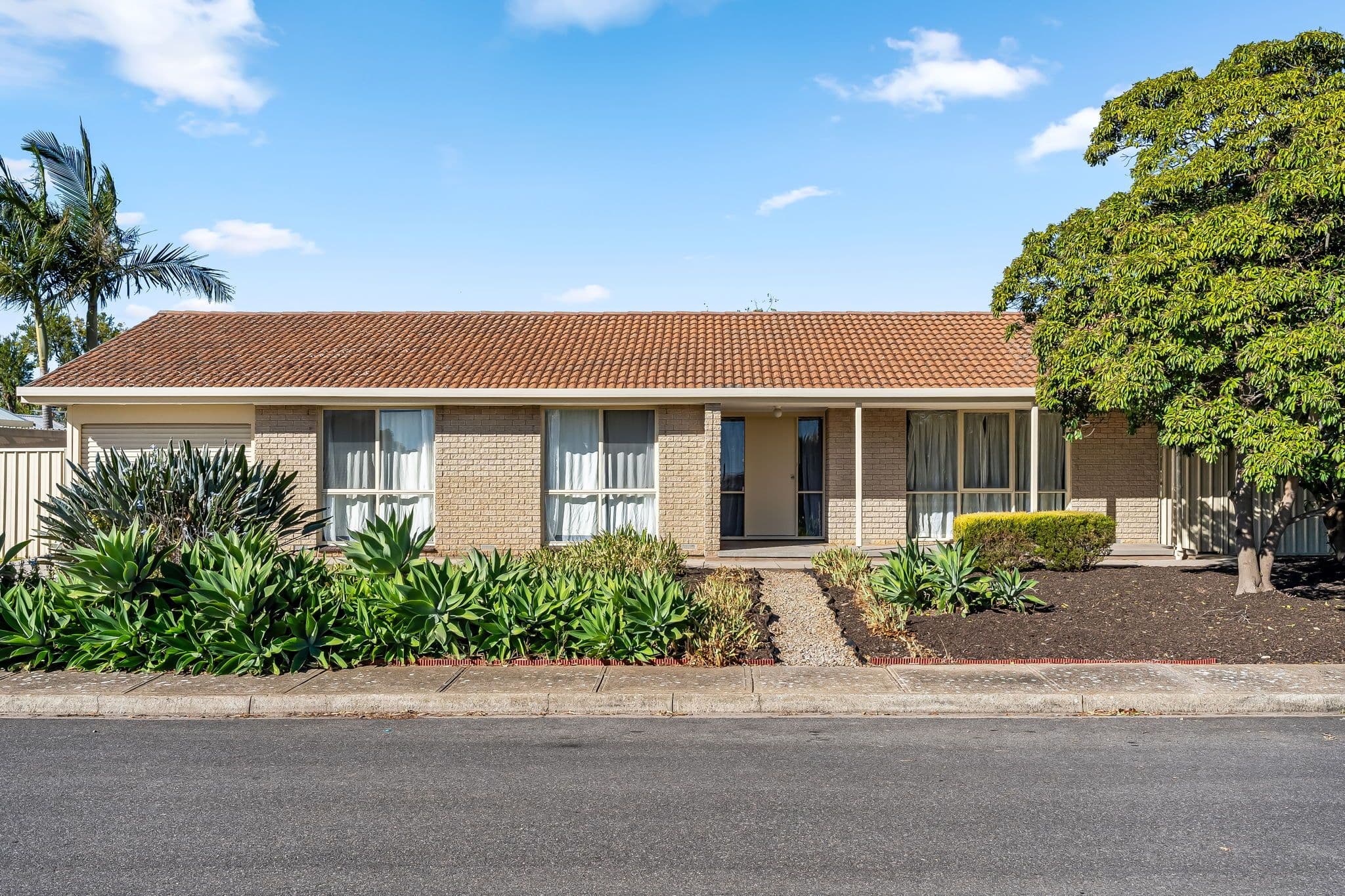 47 Hessing Crescent, Trott Park SA 5158, Trott Park - Image 1