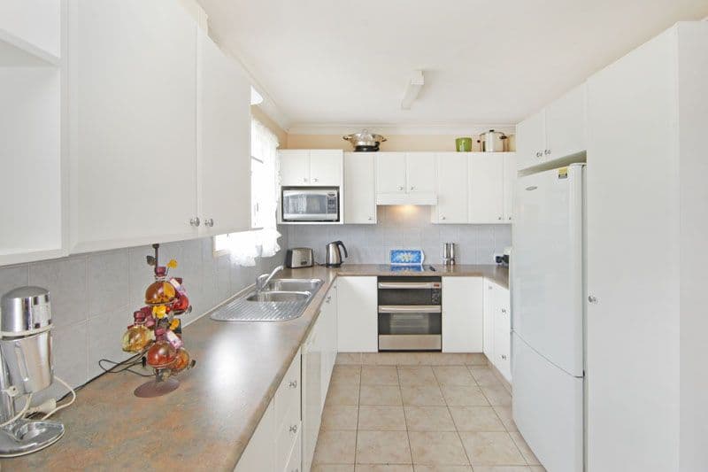 11 Paramount Place, GLENNING VALLEY NSW 2261, Glenning Valley - Thumbnail 2