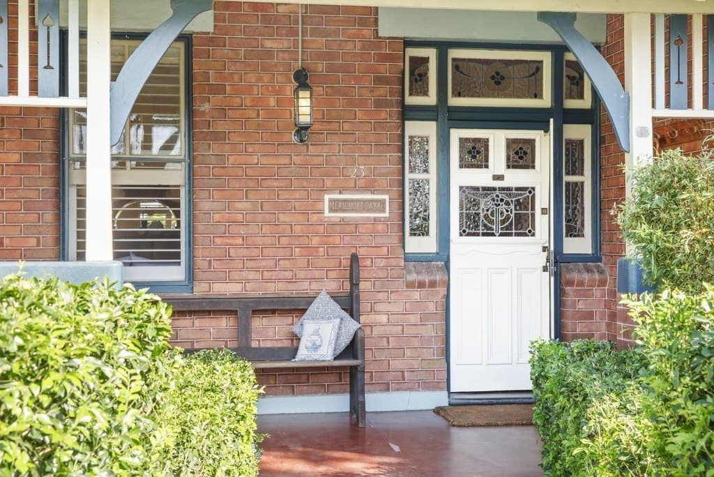 23 Queen Street, Lorn - Thumbnail 4