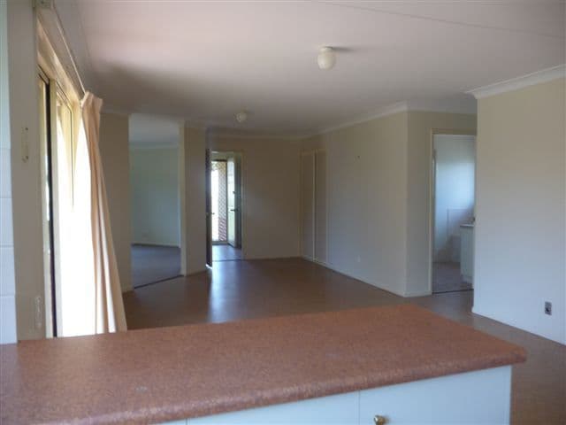 535 Greenwattle Street, GLENVALE QLD 4350, Glenvale - Thumbnail 5