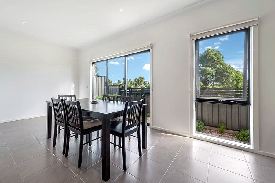 38 Mallard Circuit, Craigieburn VIC 3064, Craigieburn - Thumbnail 3