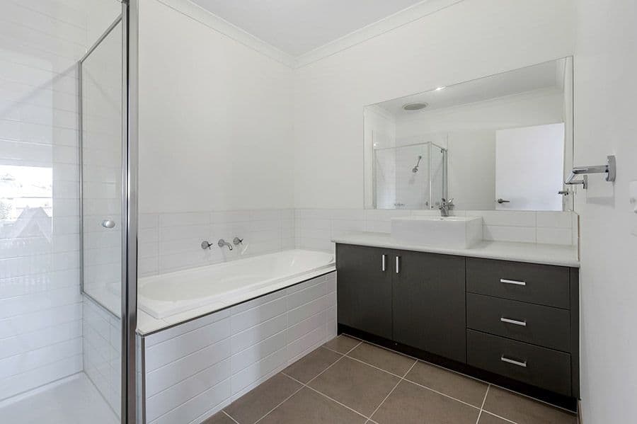 38 Mallard Circuit, Craigieburn VIC 3064, Craigieburn - Thumbnail 6