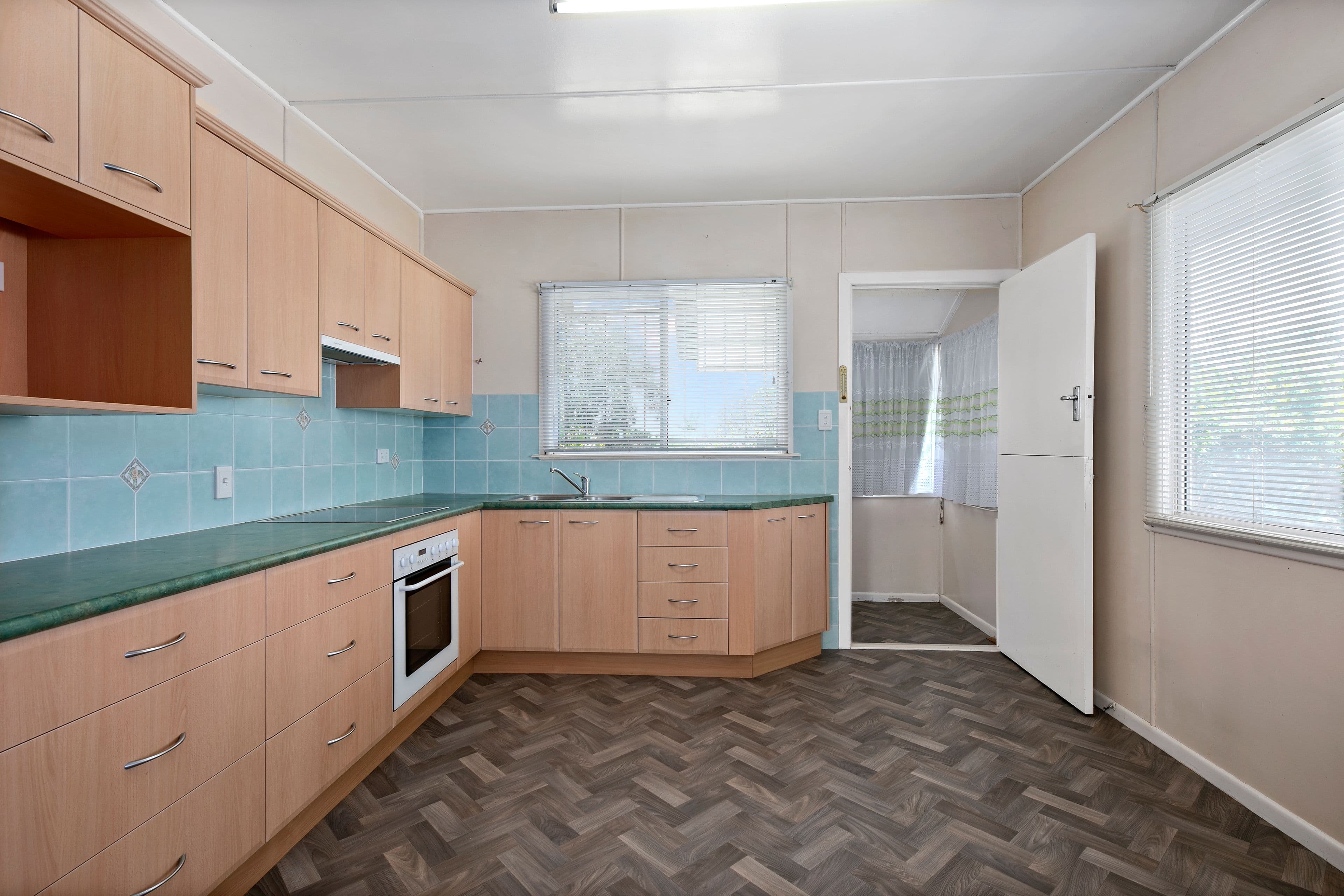 64 North Road, Brighton QLD 4017, Brighton - Thumbnail 4