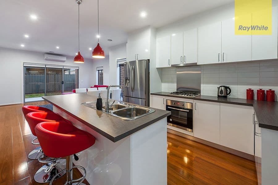 3 Pembury Street, Craigieburn VIC 3064, Craigieburn - Thumbnail 4