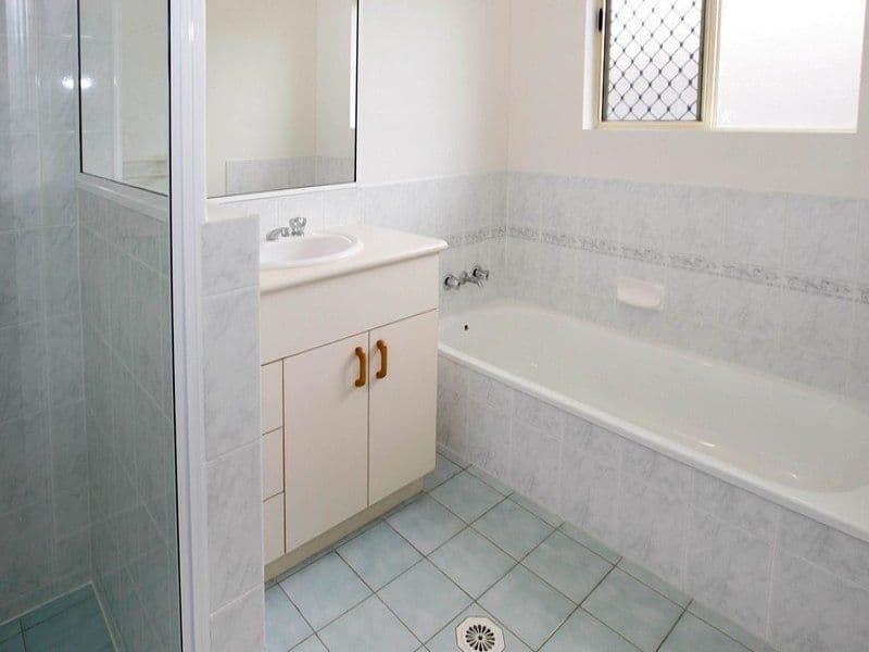 47 Eleventh Avenue, RAILWAY ESTATE QLD 4810, Railway Estate - Thumbnail 4