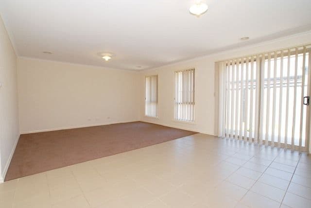 14 Danfield Drive, TARNEIT VIC 3029, Tarneit - Thumbnail 3