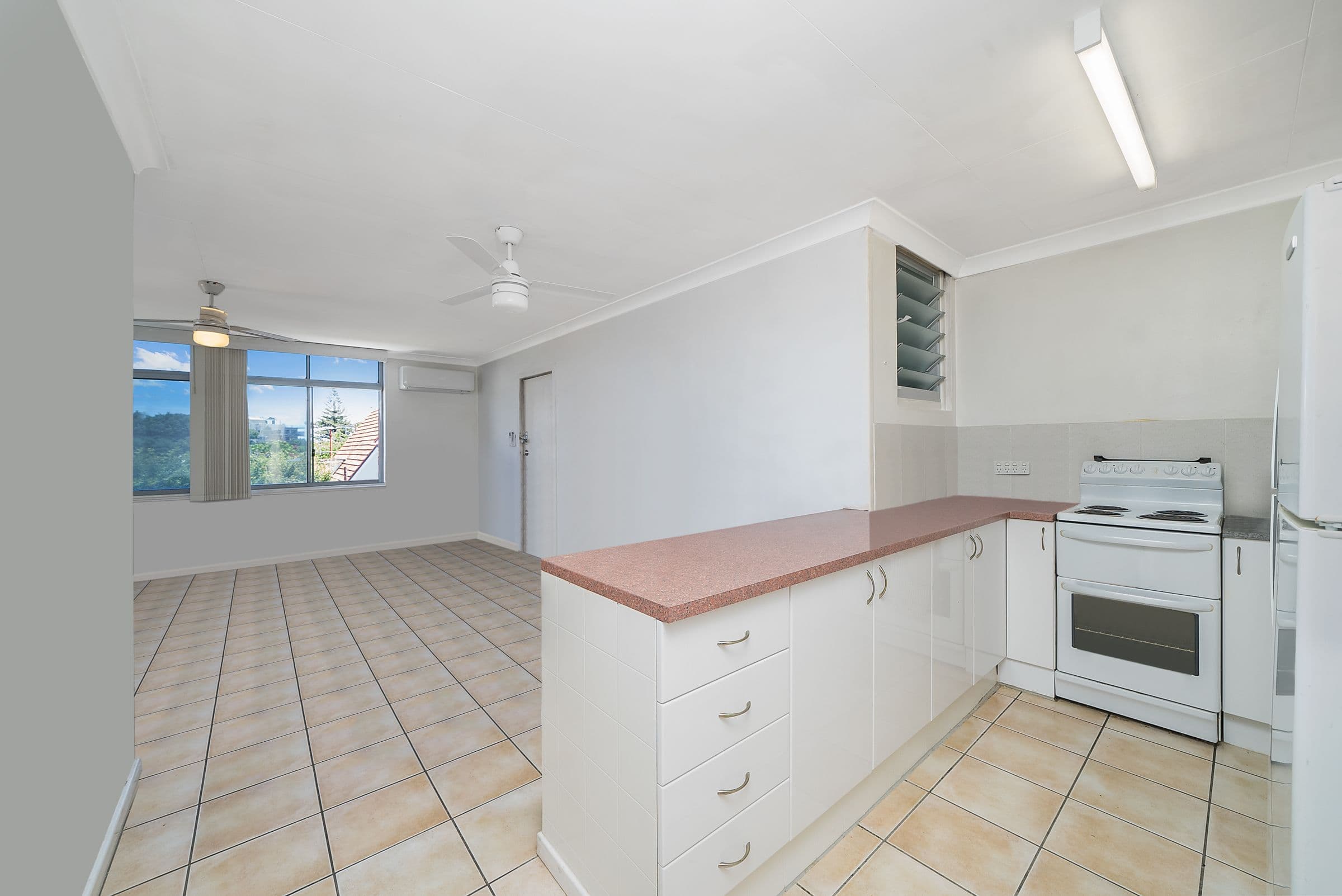 73 Marine Parade, Redcliffe QLD 4020, Redcliffe - Thumbnail 5