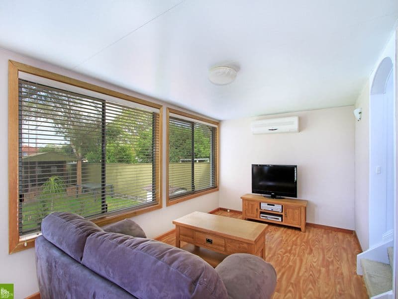 297 Northcliffe Drive, BERKELEY NSW 2506, Berkeley - Thumbnail 2