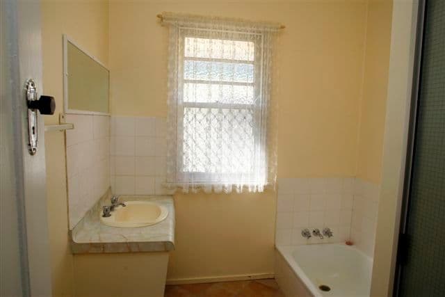 224a Campbell Street, NEWTOWN QLD 4350, Newtown - Thumbnail 8