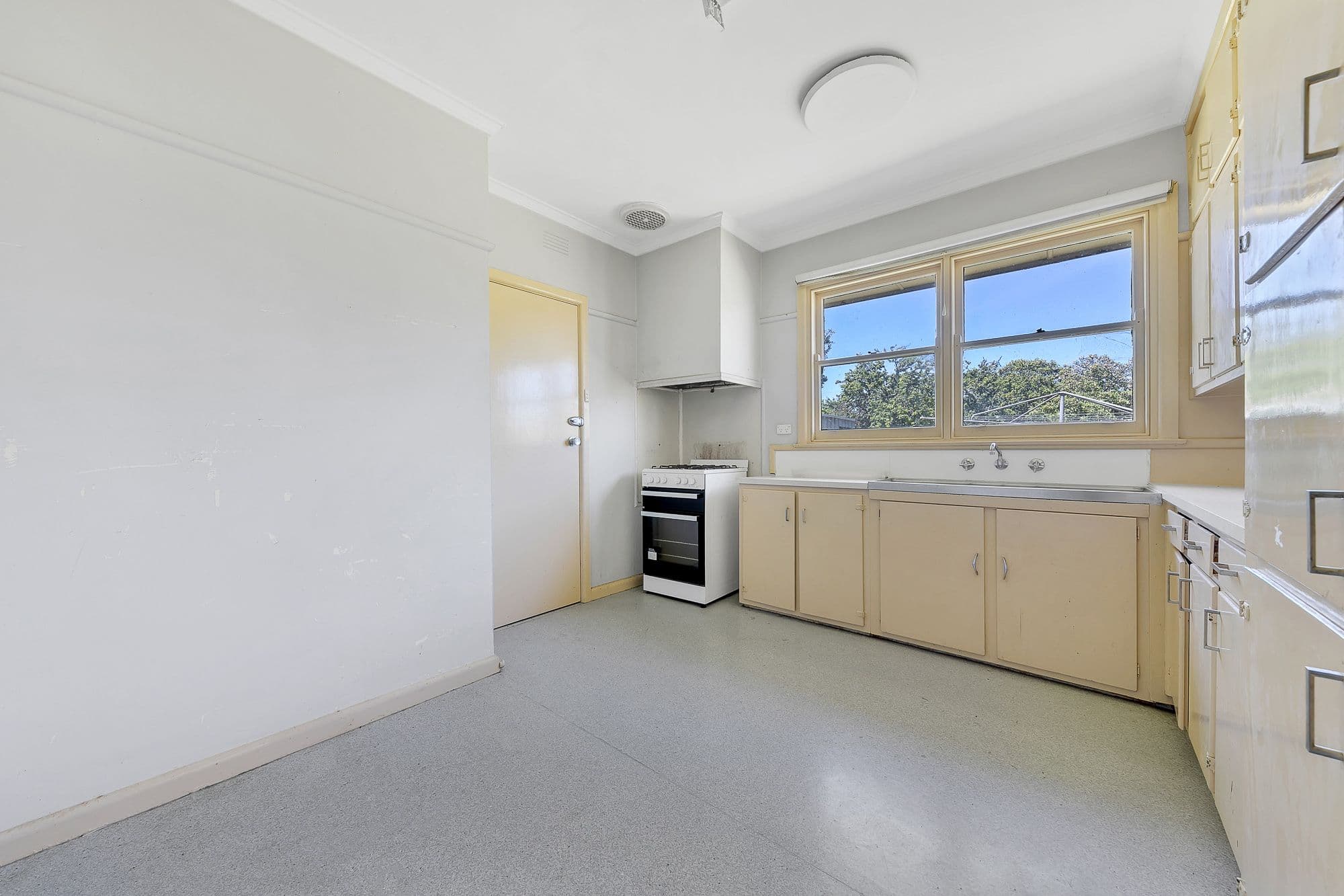 18 Falcon Street, Norlane VIC 3214, Norlane - Thumbnail 4