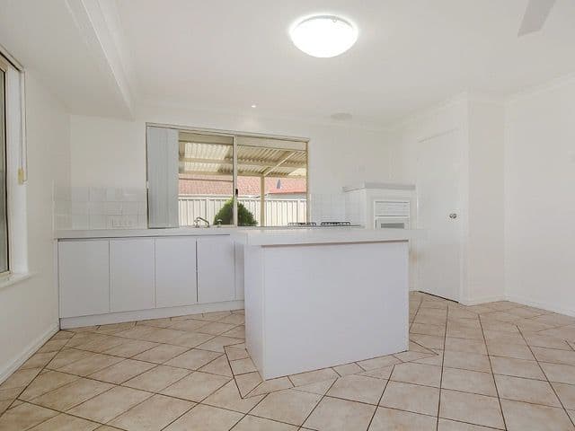 7 Pingrup Court, Waikiki WA 6169, Waikiki - Thumbnail 7