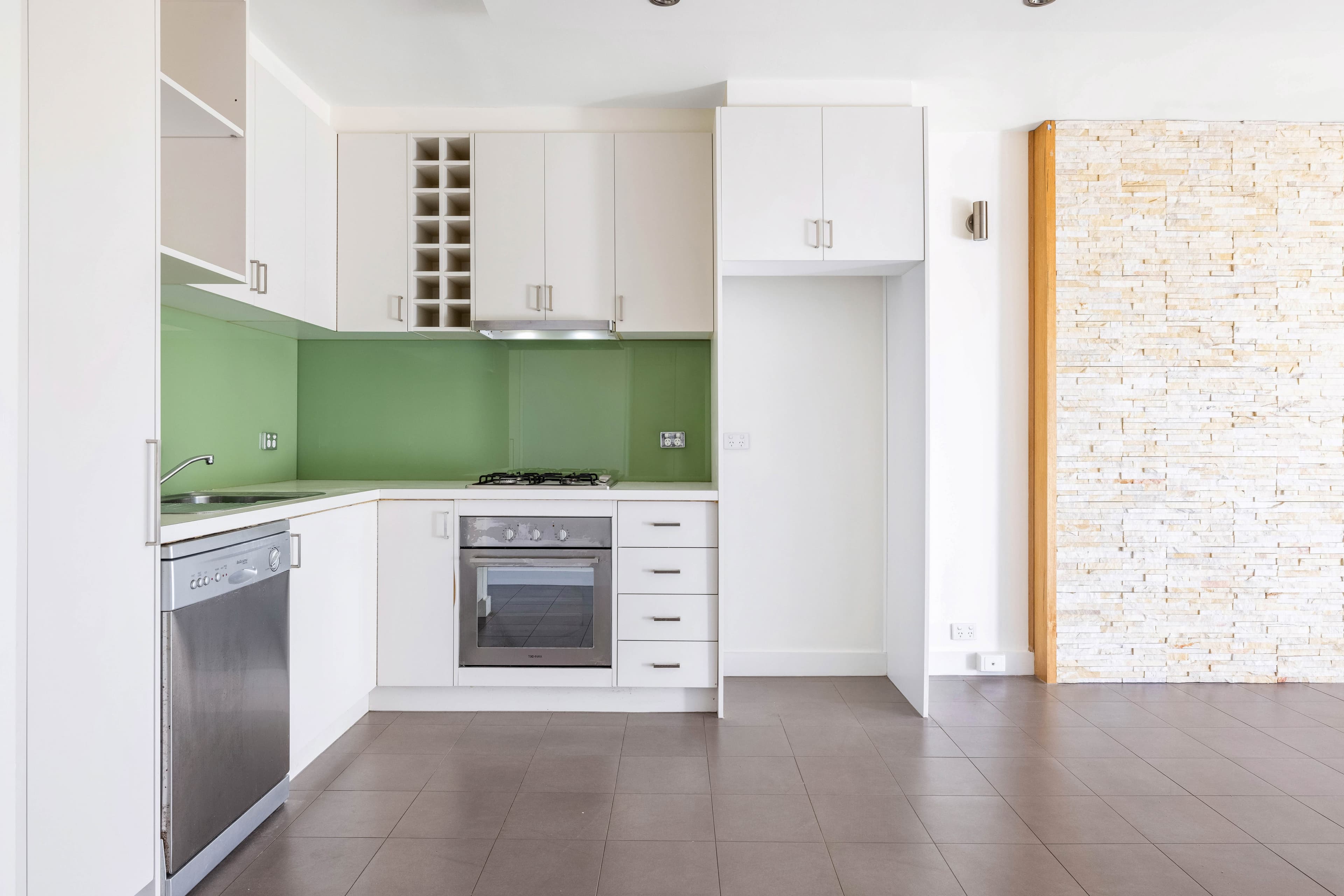 11 Currajong Street, Glenroy VIC 3046, Glenroy - Thumbnail 3
