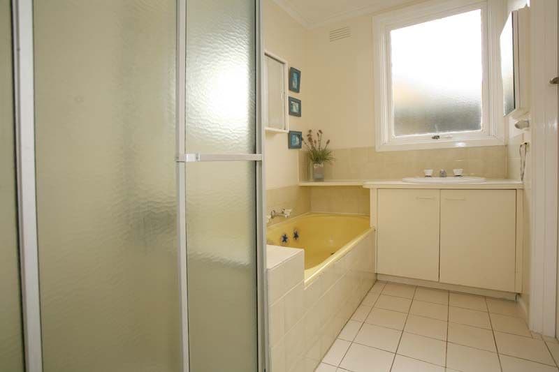 3 Pemberley Drive, NOTTING HILL VIC 3168, Notting Hill - Thumbnail 7