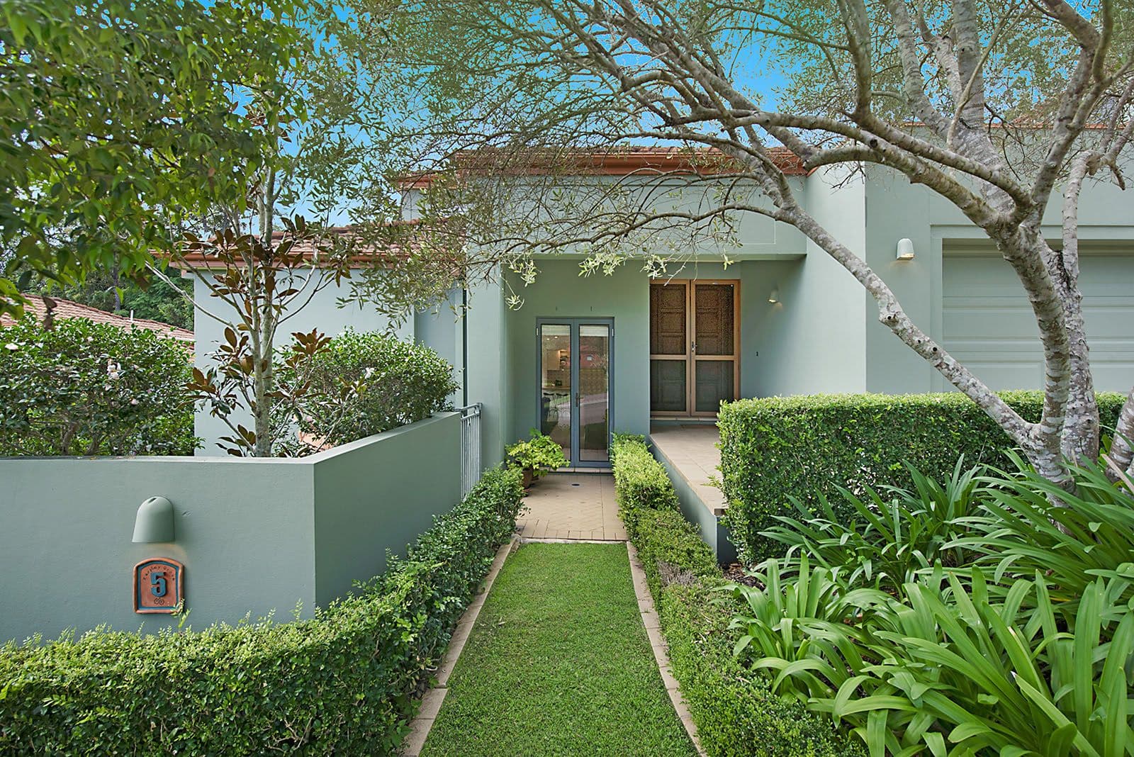 56 Kersley Road, Kenmore QLD 4069, Kenmore - Thumbnail 2
