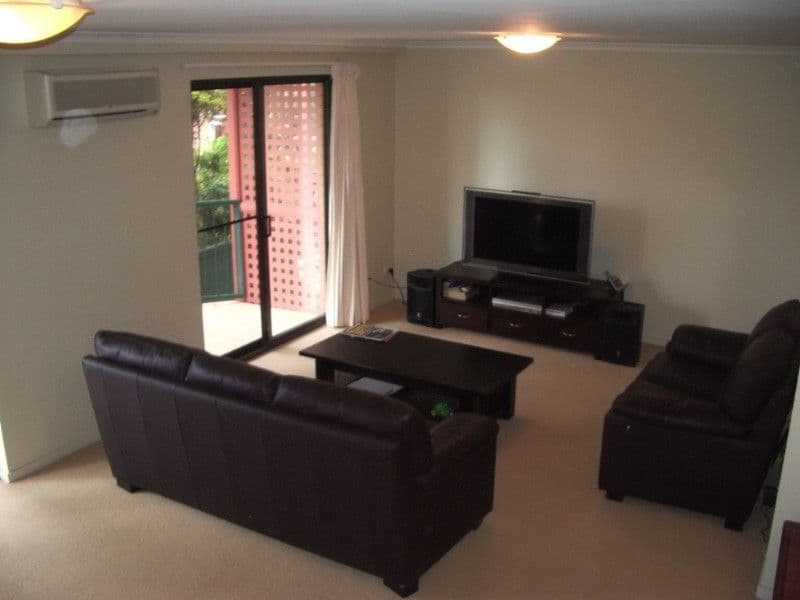 106 Sherwood Road, TOOWONG QLD 4066, Toowong - Thumbnail 3