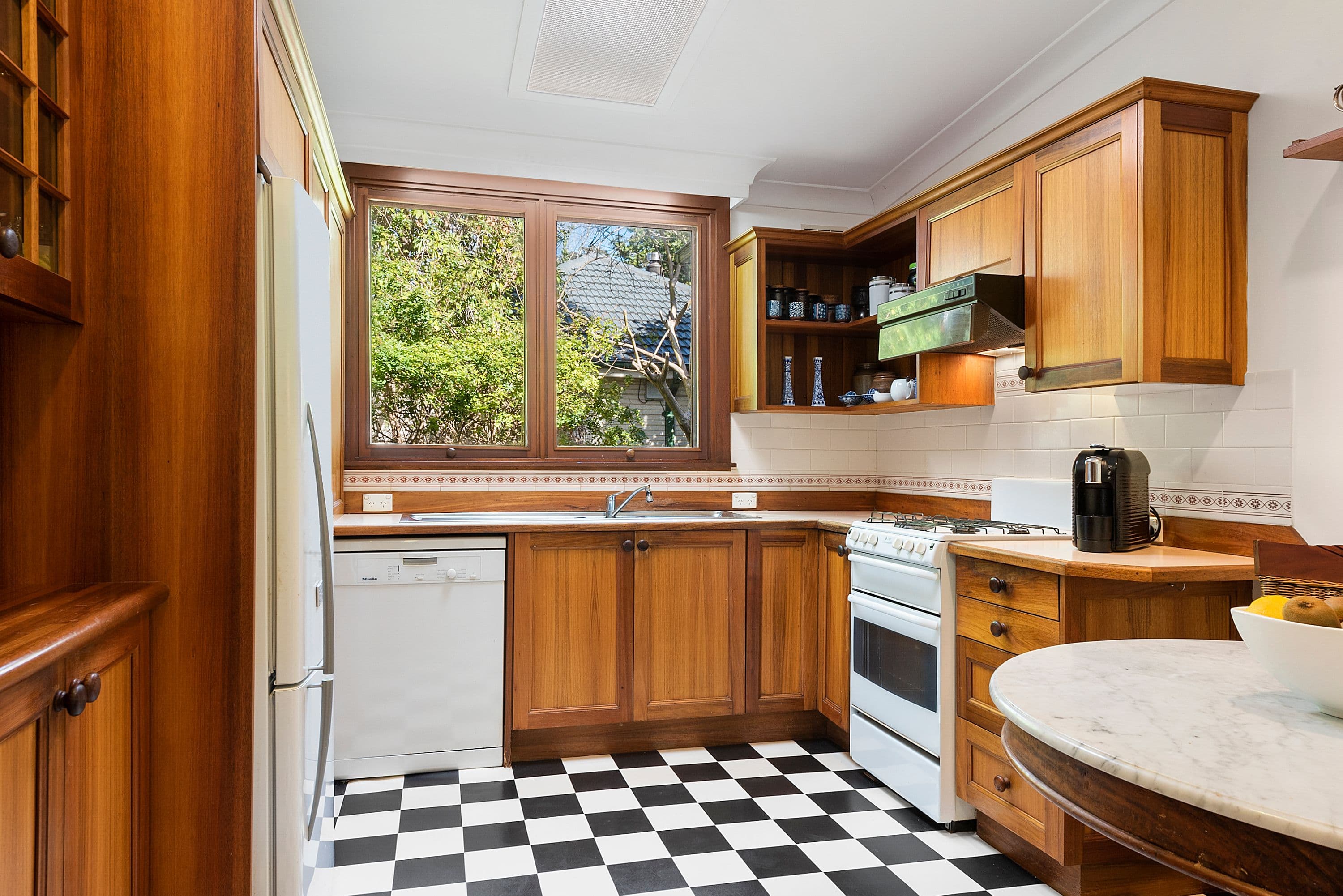 51 Campbell Avenue, Normanhurst - Thumbnail 6