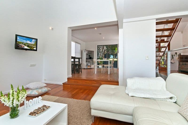 74 Doubleview Drive, ELANORA QLD 4221, Elanora - Thumbnail 7