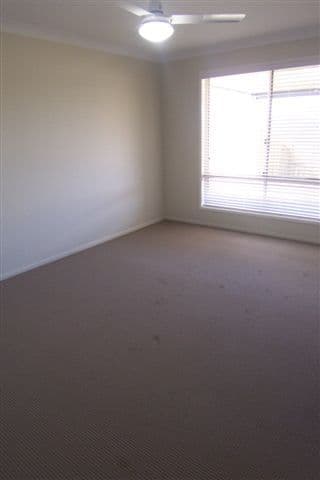 2 Sandalwood Drive, GLENVALE QLD 4350, Glenvale - Thumbnail 7