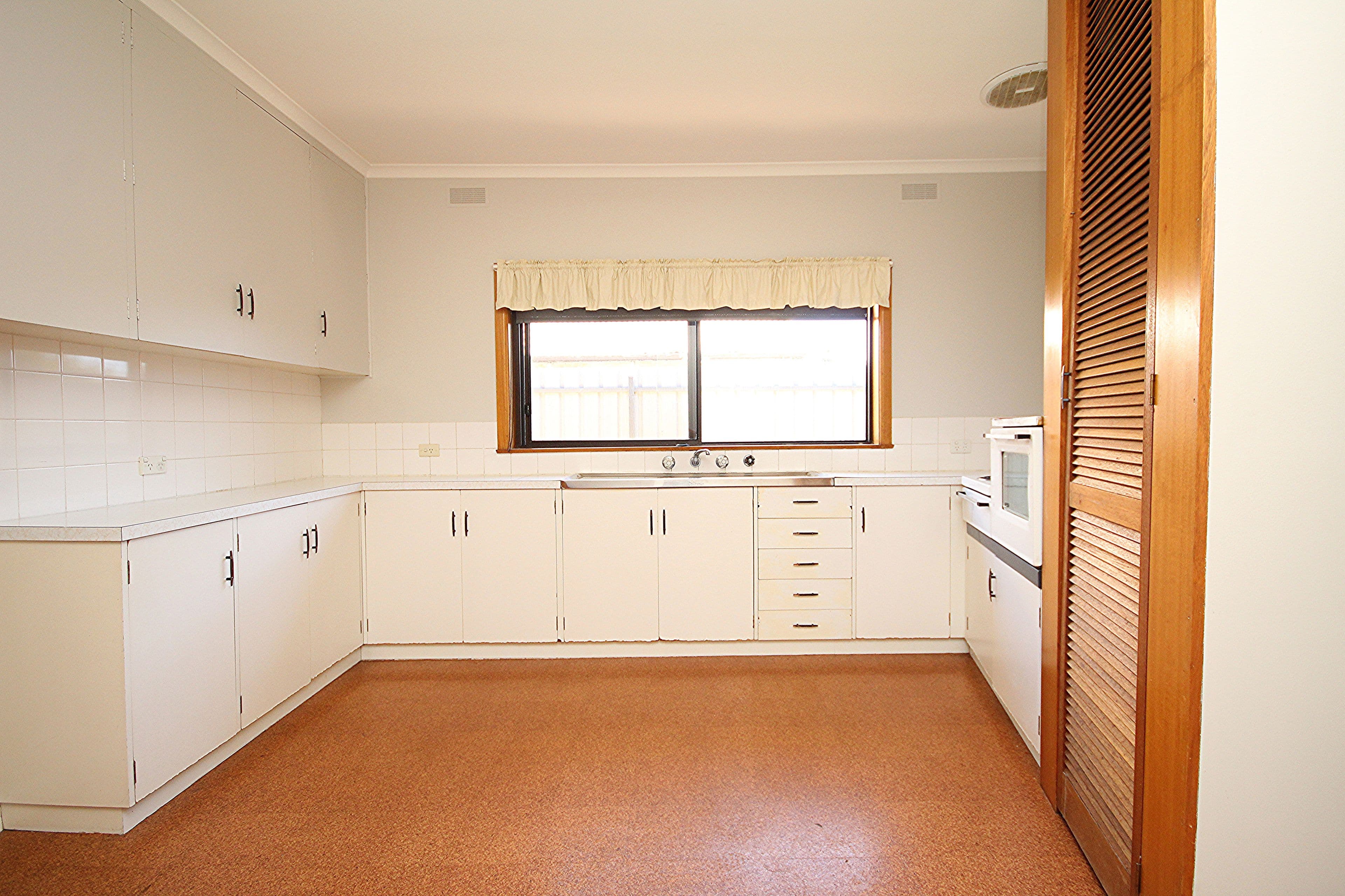198 Baillie Street, Horsham VIC 3400, Horsham - Thumbnail 2