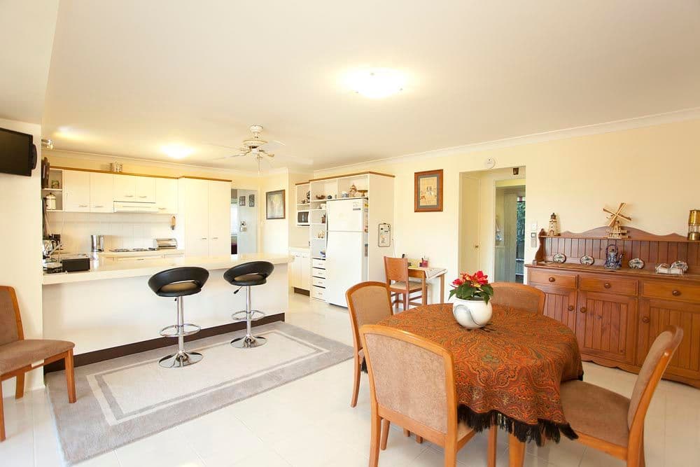 8 Mindona Street, WISHART QLD 4122, Wishart - Thumbnail 3