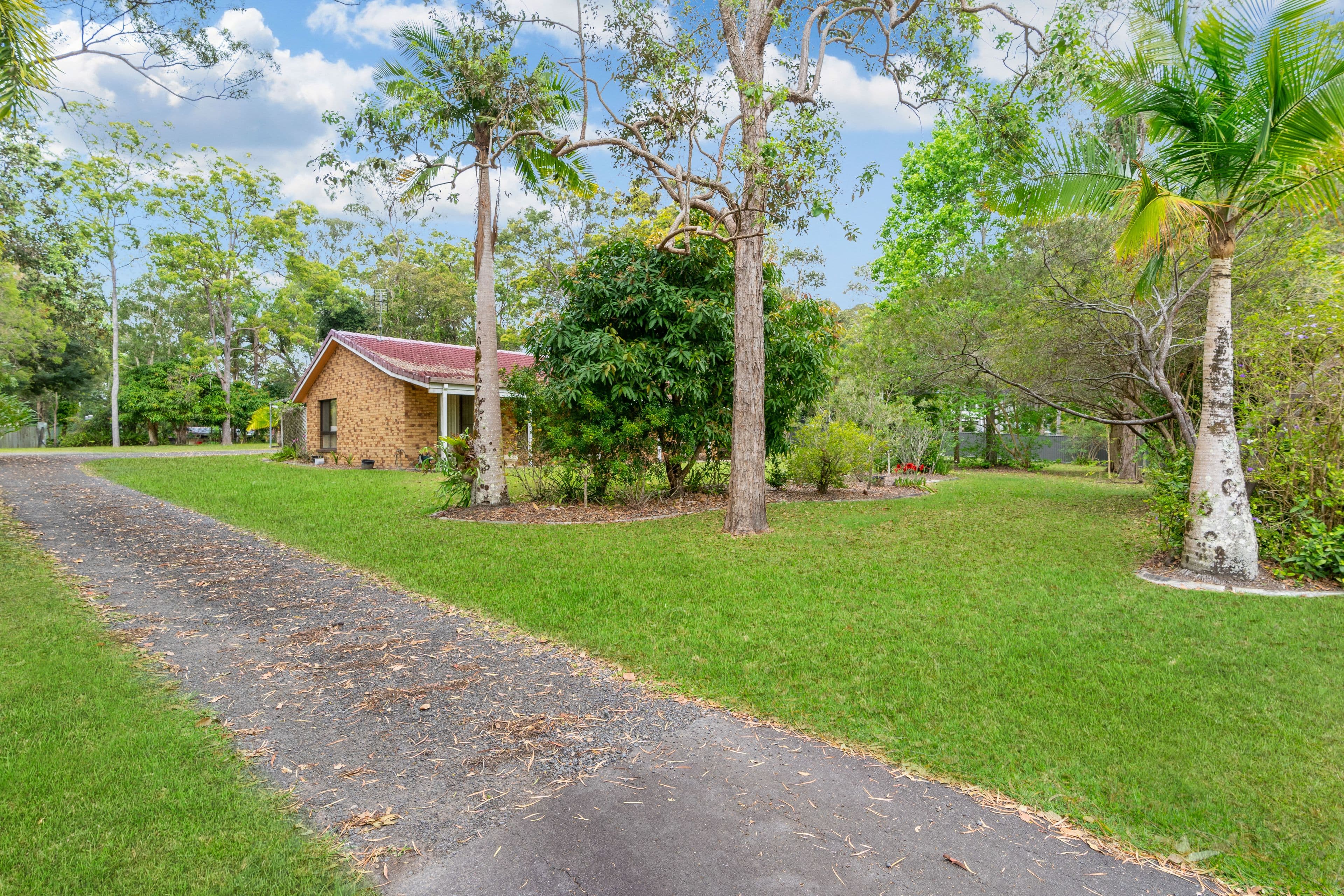 11 Hamilton Close, Mooloolah Valley QLD 4553, Mooloolah Valley - Thumbnail 2