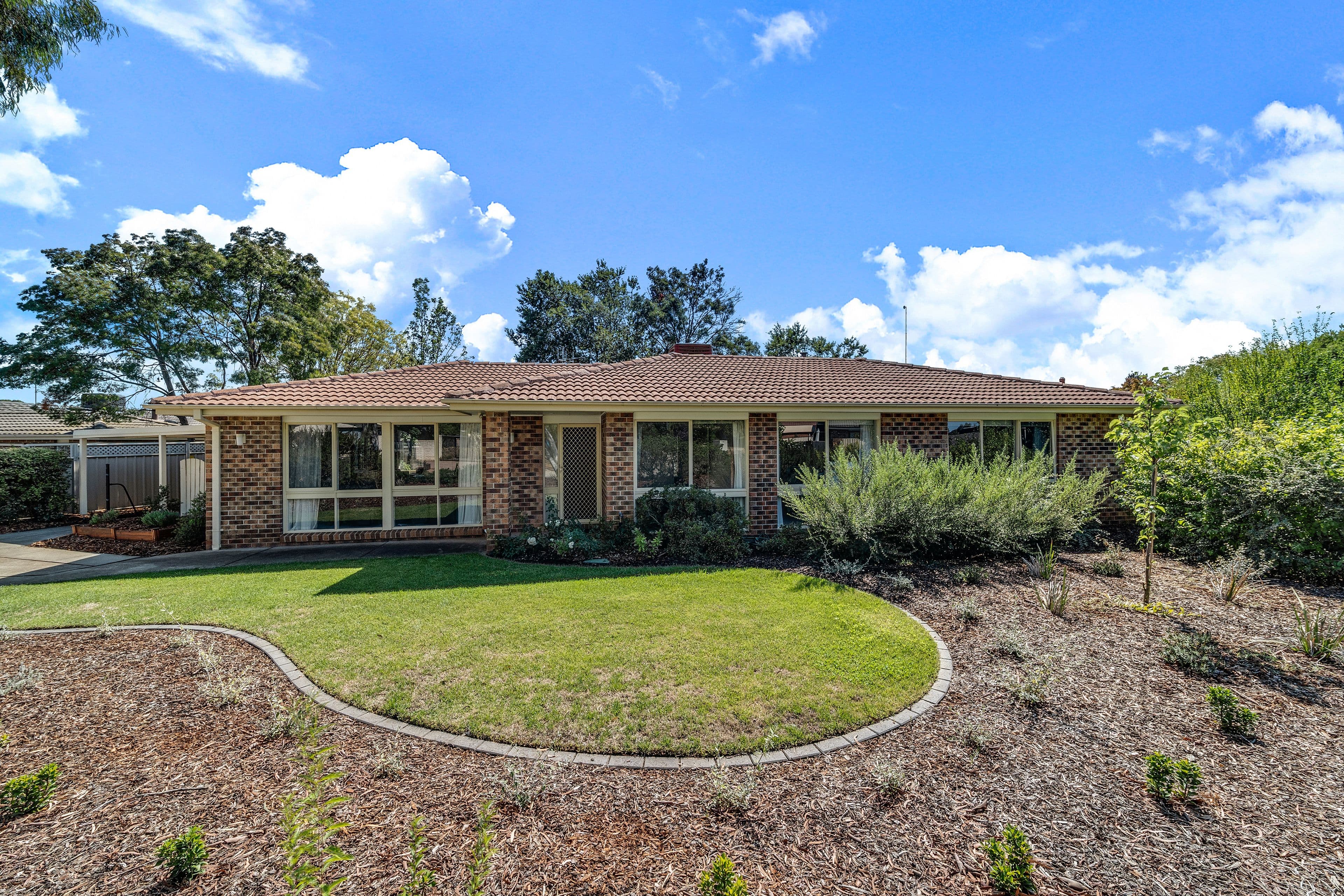 1 Capella Crescent, Giralang ACT 2617, Giralang - Image 1