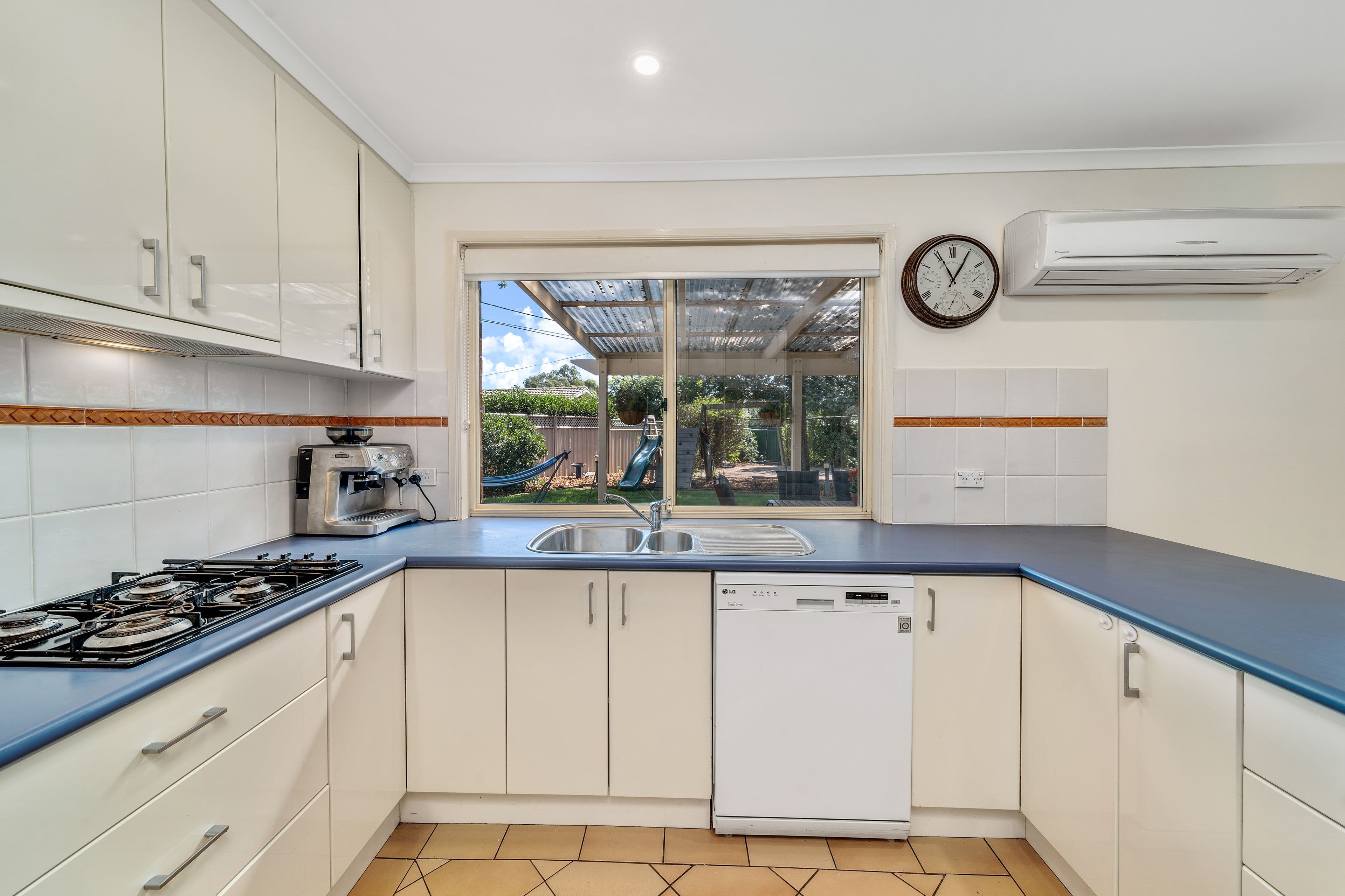 1 Capella Crescent, Giralang ACT 2617, Giralang - Thumbnail 5