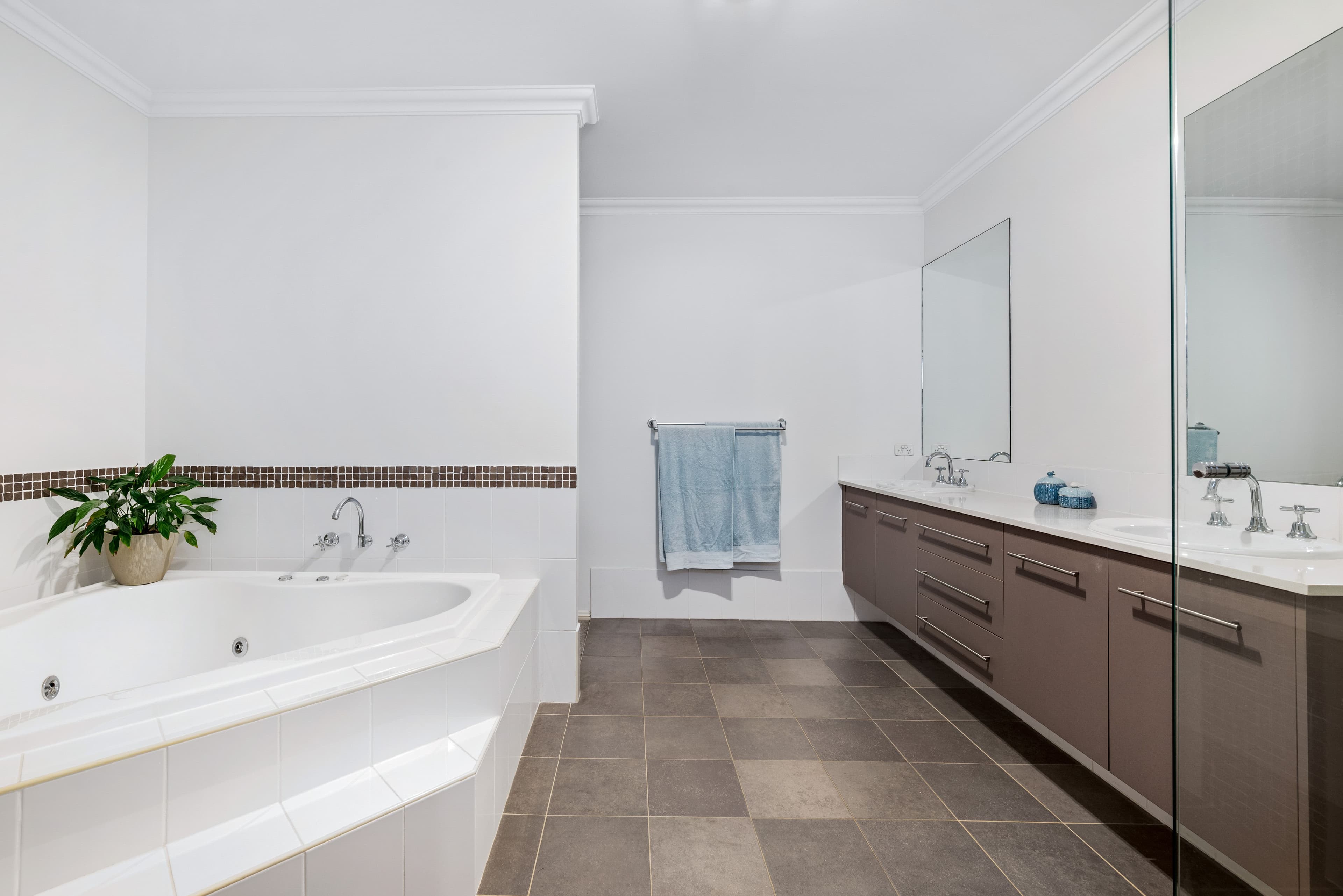 10 Justis Drive, Harrington Park NSW 2567, Harrington Park - Thumbnail 8